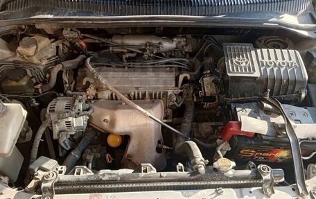 Toyota Ipsum II, 1998 год, 550 000 рублей, 14 фотография