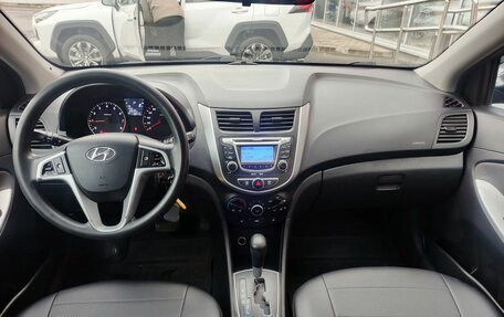 Hyundai Solaris II рестайлинг, 2011 год, 770 000 рублей, 15 фотография