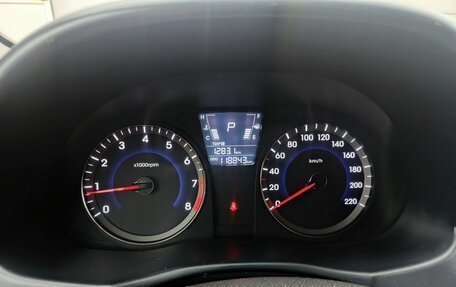 Hyundai Solaris II рестайлинг, 2011 год, 770 000 рублей, 13 фотография