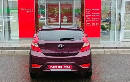 Hyundai Solaris II рестайлинг, 2011 год, 770 000 рублей, 6 фотография