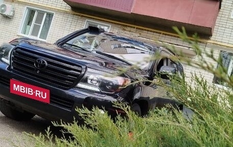 Toyota Land Cruiser 200, 2013 год, 4 500 000 рублей, 2 фотография