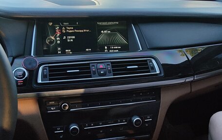 BMW 7 серия, 2012 год, 1 860 000 рублей, 15 фотография