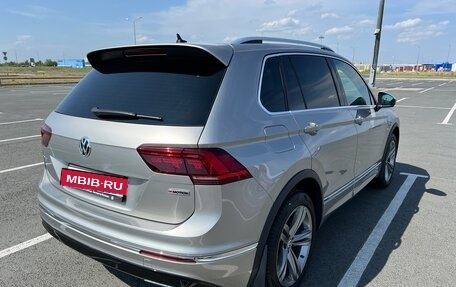 Volkswagen Tiguan II, 2019 год, 4 349 000 рублей, 4 фотография