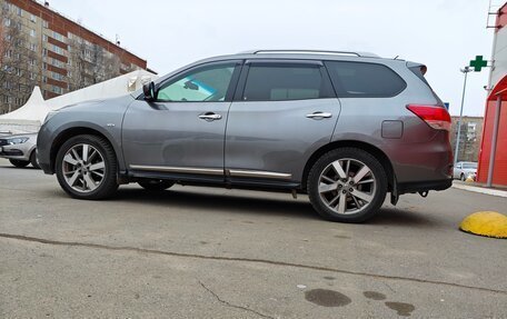 Nissan Pathfinder, 2016 год, 2 120 000 рублей, 3 фотография