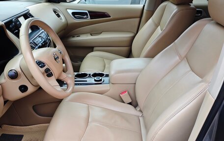 Nissan Pathfinder, 2016 год, 2 120 000 рублей, 11 фотография