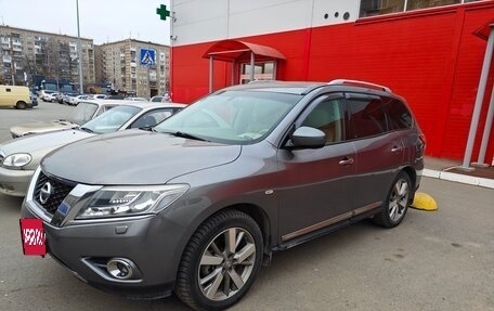 Nissan Pathfinder, 2016 год, 2 120 000 рублей, 5 фотография
