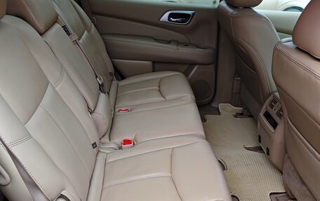 Nissan Pathfinder, 2016 год, 2 120 000 рублей, 18 фотография