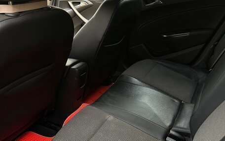 Opel Astra J, 2011 год, 610 000 рублей, 9 фотография