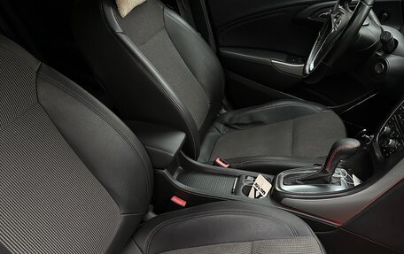 Opel Astra J, 2011 год, 610 000 рублей, 18 фотография