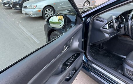 Toyota Camry, 2018 год, 3 500 000 рублей, 8 фотография