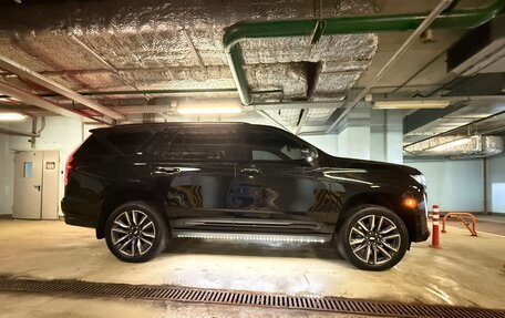 Cadillac Escalade V, 2022 год, 11 500 000 рублей, 13 фотография