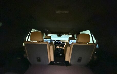 Cadillac Escalade V, 2022 год, 11 500 000 рублей, 17 фотография