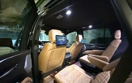 Cadillac Escalade V, 2022 год, 11 500 000 рублей, 18 фотография