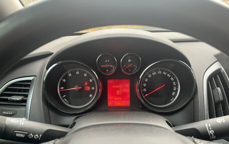 Opel Astra J, 2014 год, 850 000 рублей, 3 фотография