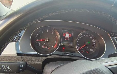 Volkswagen Passat B8 рестайлинг, 2021 год, 2 700 000 рублей, 6 фотография