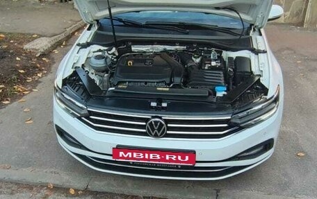 Volkswagen Passat B8 рестайлинг, 2021 год, 2 700 000 рублей, 9 фотография