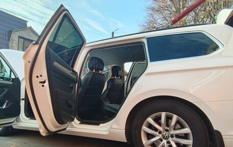 Volkswagen Passat B8 рестайлинг, 2021 год, 2 700 000 рублей, 20 фотография