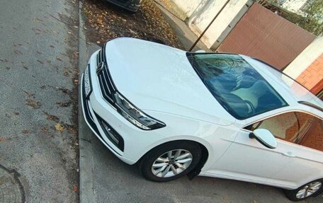 Volkswagen Passat B8 рестайлинг, 2021 год, 2 700 000 рублей, 18 фотография