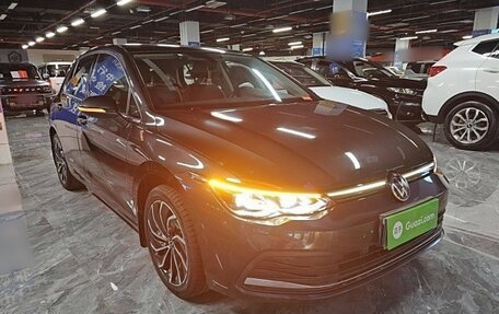 Volkswagen Golf VIII, 2021 год, 1 587 000 рублей, 2 фотография