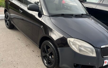 Skoda Fabia II, 2009 год, 320 000 рублей, 2 фотография