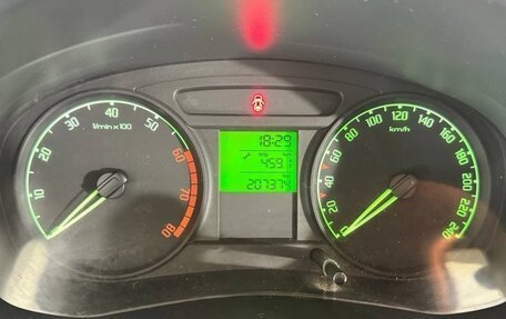 Skoda Fabia II, 2009 год, 320 000 рублей, 12 фотография