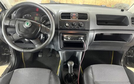 Skoda Fabia II, 2009 год, 320 000 рублей, 11 фотография