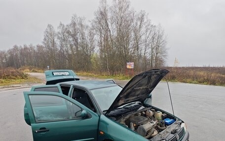 Volkswagen Polo III рестайлинг, 1998 год, 300 000 рублей, 7 фотография