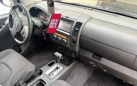 Nissan Navara (Frontier), 2008 год, 1 100 000 рублей, 8 фотография