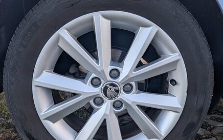 Skoda Rapid I, 2015 год, 1 370 000 рублей, 22 фотография