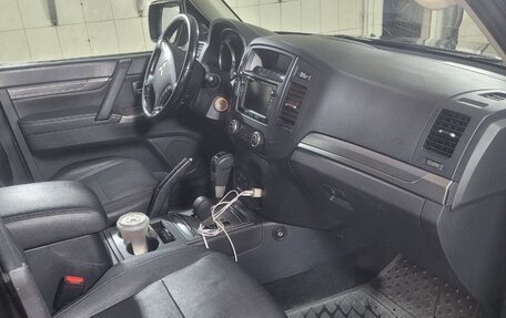 Mitsubishi Pajero IV, 2014 год, 2 550 000 рублей, 6 фотография