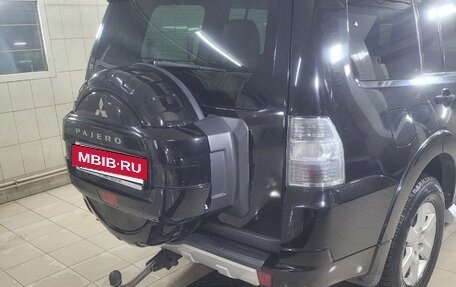 Mitsubishi Pajero IV, 2014 год, 2 550 000 рублей, 3 фотография