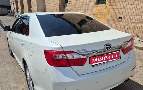 Toyota Camry, 2014 год, 1 830 000 рублей, 4 фотография