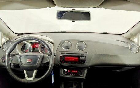 SEAT Ibiza IV рестайлинг 2, 2011 год, 690 000 рублей, 11 фотография