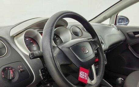 SEAT Ibiza IV рестайлинг 2, 2011 год, 690 000 рублей, 10 фотография