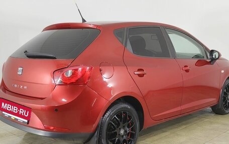 SEAT Ibiza IV рестайлинг 2, 2011 год, 690 000 рублей, 5 фотография