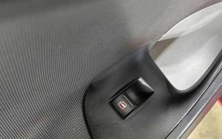 SEAT Ibiza IV рестайлинг 2, 2011 год, 690 000 рублей, 20 фотография