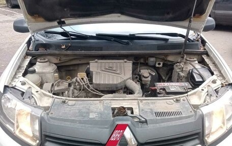 Renault Logan II, 2014 год, 450 000 рублей, 1 фотография