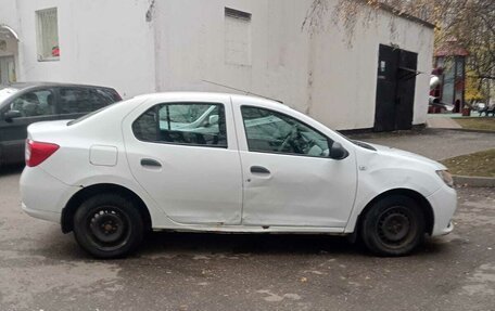 Renault Logan II, 2014 год, 450 000 рублей, 5 фотография