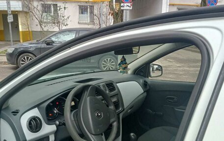 Renault Logan II, 2014 год, 450 000 рублей, 11 фотография