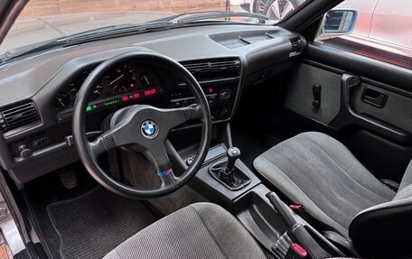 BMW 3 серия, 1989 год, 1 990 000 рублей, 17 фотография