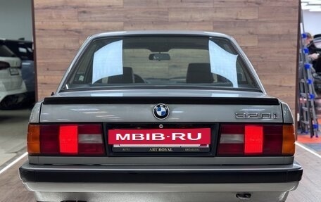 BMW 3 серия, 1989 год, 1 990 000 рублей, 13 фотография
