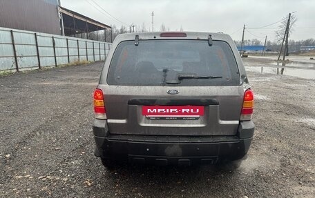 Ford Escape II, 2005 год, 190 000 рублей, 4 фотография