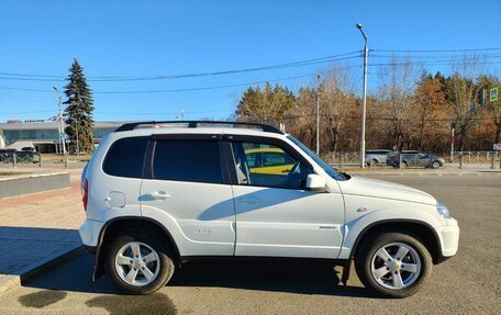 Chevrolet Niva I рестайлинг, 2015 год, 760 000 рублей, 2 фотография