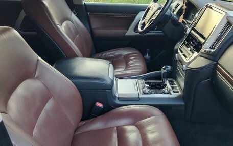 Toyota Land Cruiser 200, 2016 год, 6 300 000 рублей, 12 фотография