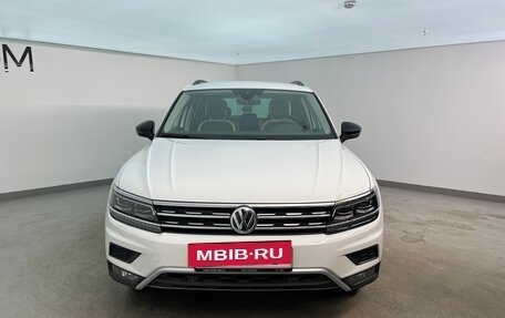 Volkswagen Tiguan II, 2020 год, 2 890 000 рублей, 3 фотография