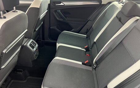 Volkswagen Tiguan II, 2020 год, 2 890 000 рублей, 16 фотография