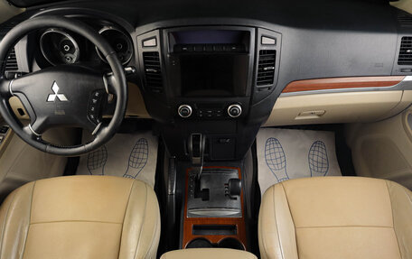 Mitsubishi Pajero IV, 2007 год, 1 359 000 рублей, 8 фотография