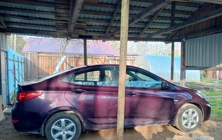 Hyundai Solaris II рестайлинг, 2012 год, 650 000 рублей, 3 фотография