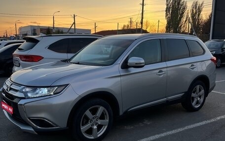 Mitsubishi Outlander III рестайлинг 3, 2017 год, 2 130 000 рублей, 1 фотография