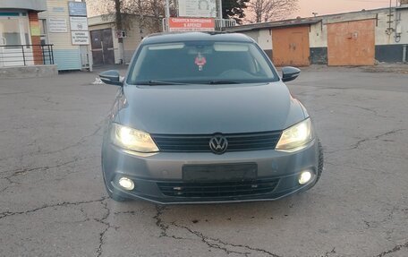 Volkswagen Jetta VI, 2012 год, 875 000 рублей, 1 фотография